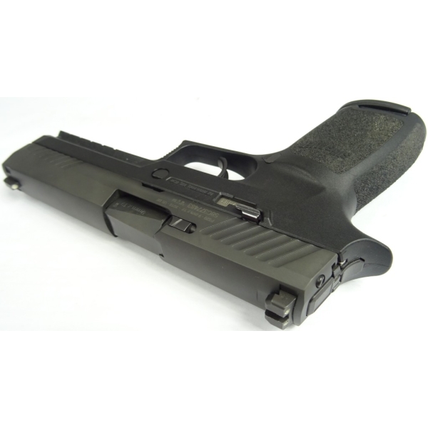 Pistolet samopowtarzalny SIG Sauer P320 kal. 9x19mm